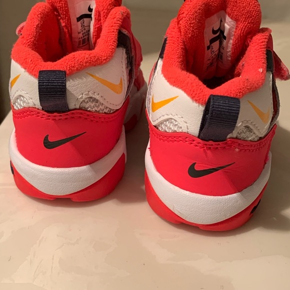 Nike Air Velcro strap toddler girl size 4/5 - Picture 3 of 4